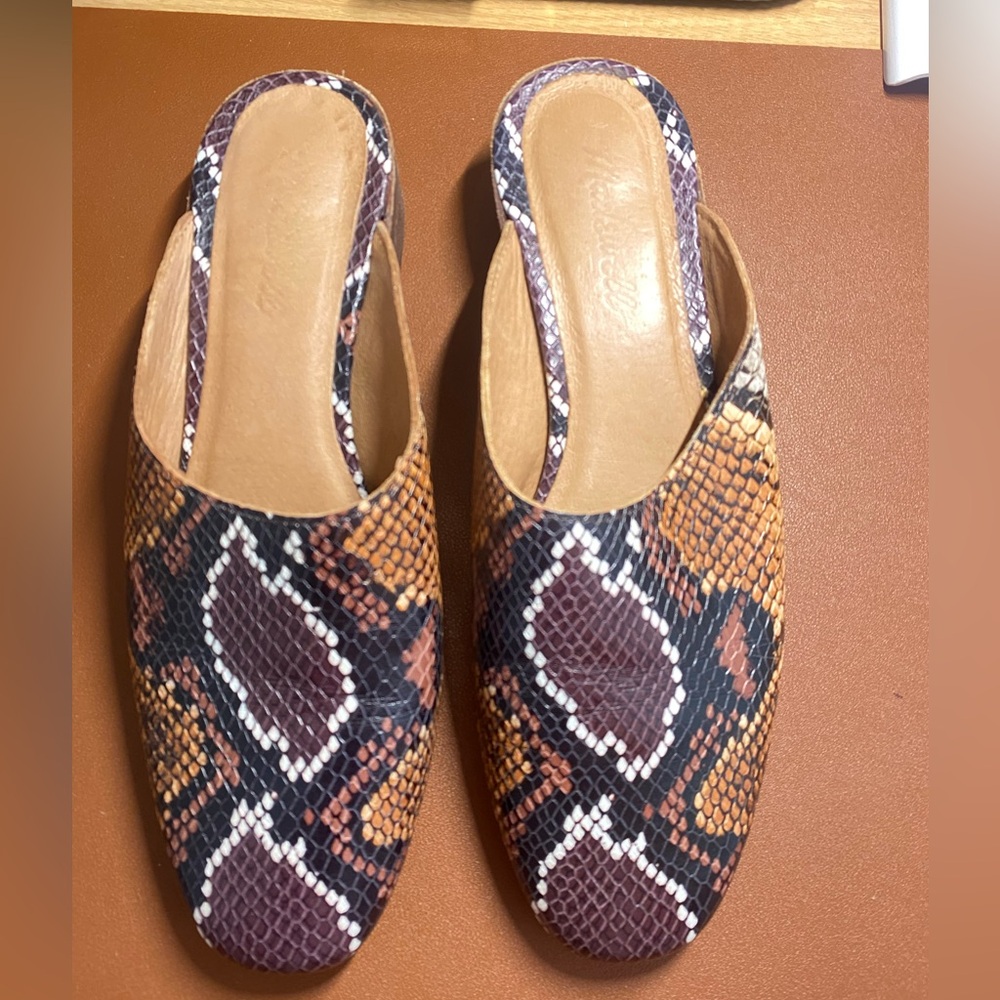 Madewell The  Alicia mule in snake embossed leather size 8